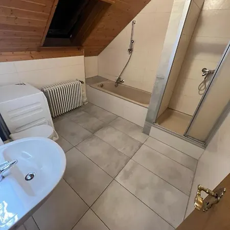 Apartment Mira 2 *
